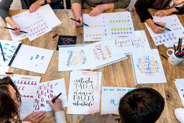 Art lettering workshop. Learning to draw letters. College classes.