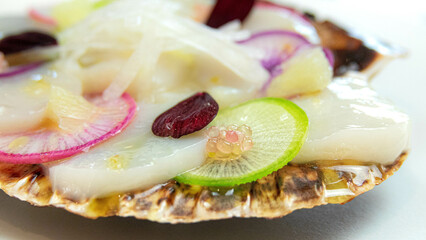 plat restaurant poisson saint jacques en coquille