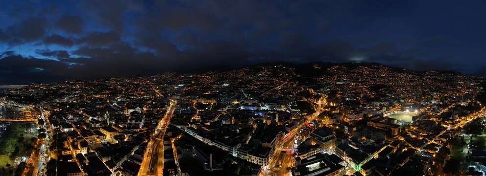 Cidade noturna