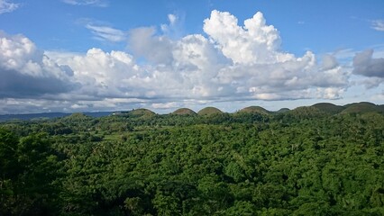 Obraz premium Landscape view of the Bohol island with Chocolate Hills in background