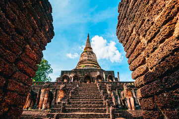 Cultural Landmarks: The historical Emerald Ancient City is an ancient civilization in Sukhothai Province in Thailand.