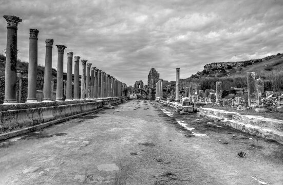 Perge Roman Road