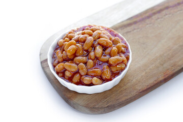 Baked beans in tomato sauce