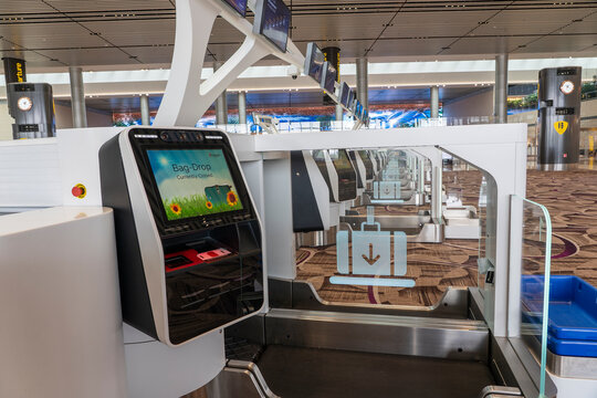 Changi Airport, Singapore, Self-service check-in facilities at Terminal 1, Changi Airport