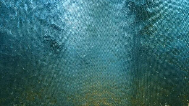 水が流れるスローモーション映像	
