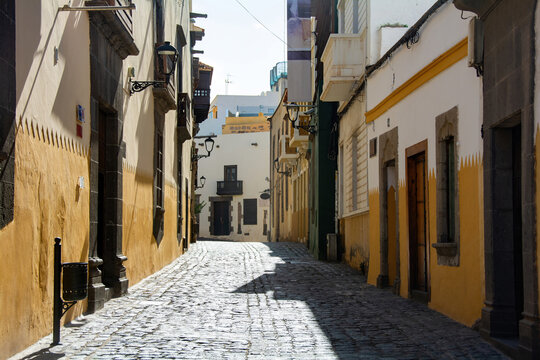 Small alley in the Spanish town of Las Palmas de Gran Canaria