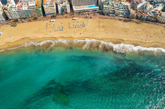 Playa de Las Canteras beach in Las Palmas town, Gran Canaria, Spain.