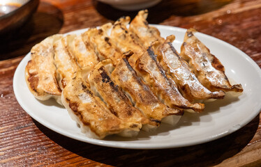 焼き餃子