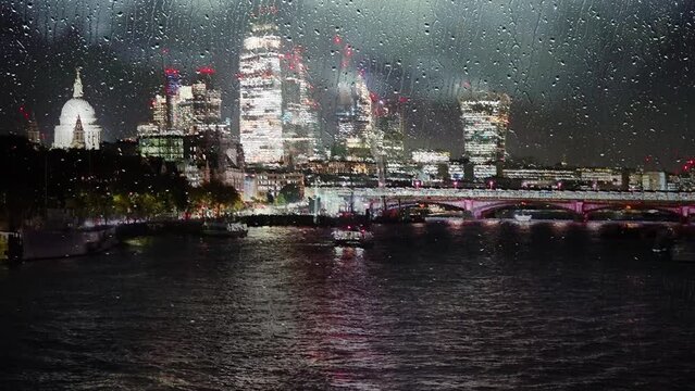 Night, Rain and London.
City of London on a rainy night seen from Waterloo Bridge
