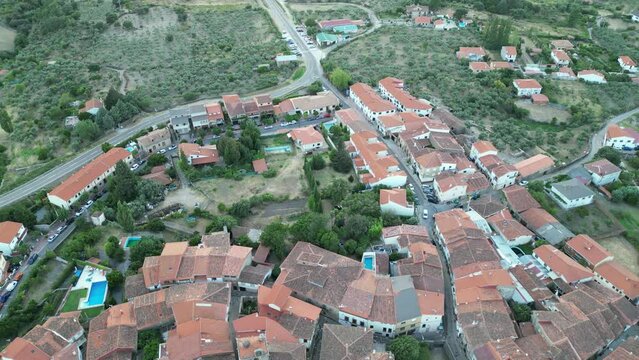 San Mart&iacute;n de Trevejo Espa&ntilde;a Aldeas Arquitectura Tradicional paisajes rurales cultura celta pueblos fronterizos turismo Extremadura casas de pizarra monta&ntilde;as Sierra Gata Naturaleza Viajes Destinos