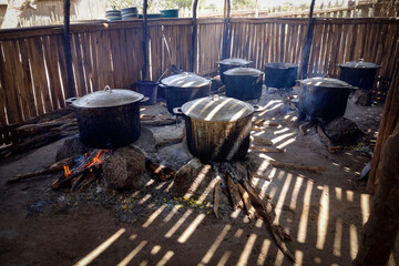 Marmites sur le feu