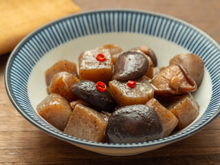 しいたけとこんにゃくの炒め煮