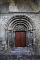 Fototapeta na wymiar puerta iglesia