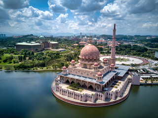 Masjid Putra, The Pink Mosque