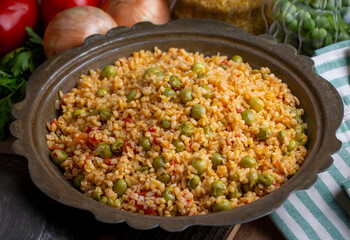 Bulgur pilaf with peas; Turkish name; Bezelyeli bulgur pilavi