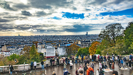 Paris downtown in the Montmartre area and sacre coeur church - obrazy, fototapety, plakaty