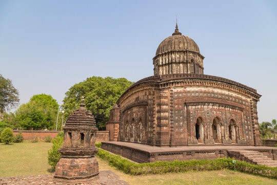 Ornately carved terracotta Hindu temple constructed in the 17th century Radhashyam mandir at bishnupur,west bengal India.