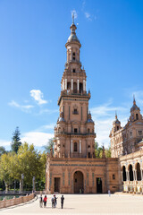 Fototapeta na wymiar Historischer Turm Sevilla