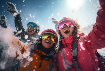 Group of cheerful friends on winter holidays. Skiers having fun on the snow and making selfie. - obrazy, fototapety, plakaty