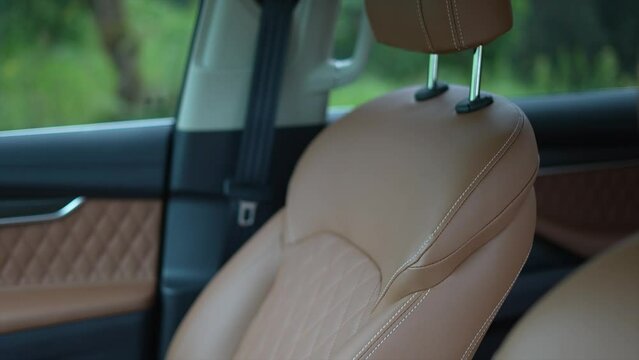 Maxus D90, modern car interior, leather interior, SUV