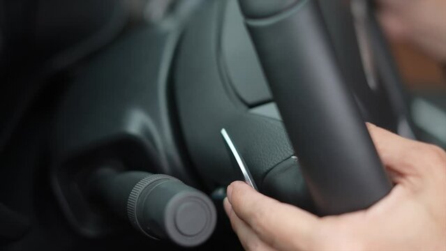 car gear shift lever, modern car interior, car steering wheel, maxus D90