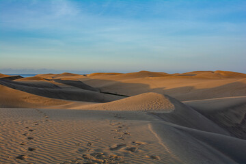 Fototapeta na wymiar Sand dunes of Maspalomas on Gran Canaria in Spain