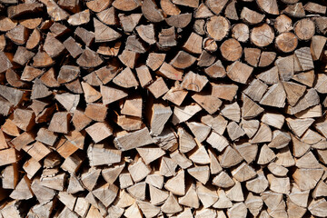 Augestapelte Holzscheite, Holzstücke, Brennholz, Hintergrund, Deutschland