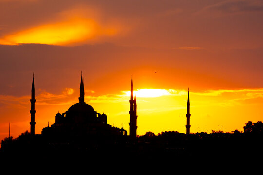 Silhouette of a mosque. Blue Mosque or Sultanahmet Camii at sunset