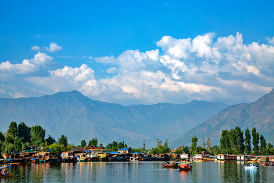 Shikara ride and house boat  in dale lake, Srinagar,Jammu,Kashmir India.