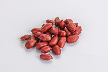 Raw peanut heap for roast