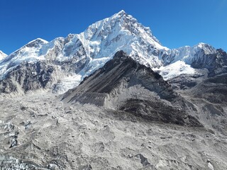 Beautiful view of a snow capped peak of mount Everest