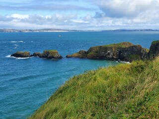 Fototapeta na wymiar Carrick-a-Rede Rope Bridge was first erected by salmon fishermen in 1755