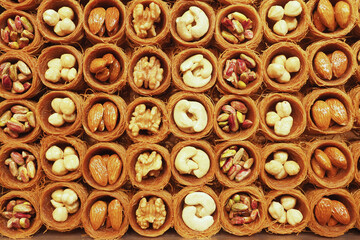 turkish dessert baklava selling at shop  - obrazy, fototapety, plakaty