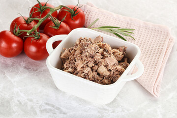 Canned tuna fish for salad