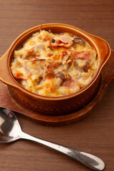 キノコとベーコンのマカロニグラタン