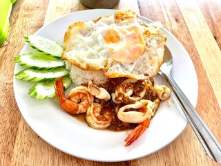 fried garlic and seafood with pepper