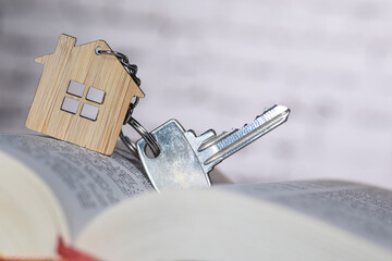 maison logement immobilier credit hypothecaire clé clef livre notaire acte vente loi