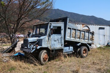 Obraz premium Korea abandoned truck