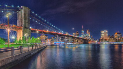 Fototapeta na wymiar Skyline New York Brooklyn Bridge