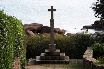 Jolie croix de granit en Bretagne-France