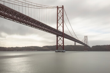 Ponte 25 de Abril (Brücke des 25. April) , Lissabon