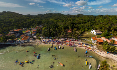 Imagem aérea da praia das Neves em Ilha de Maré, localizada no município de Salvador, no estado...
