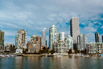 Fototapeta na wymiar カナダ・バンクーバーの都市風景