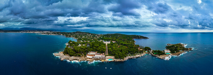 Aerial view of Antibes, a resort town between Cannes and Nice on the French Riviera - obrazy, fototapety, plakaty