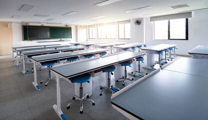 School physics lab classroom with desks and chairs - obrazy, fototapety, plakaty