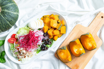 Vegetable salad with sweet pumpkin