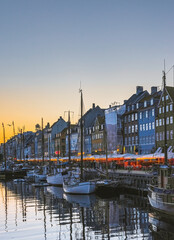 Fototapeta premium beautiful sunset view of the city of Nyhavn in Copenhagen