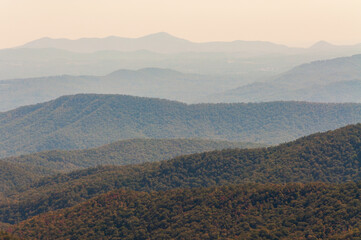 Blue Ridge Parkway, Famous Road linking Shenandoah National Park to Great Smoky Mountains National Park