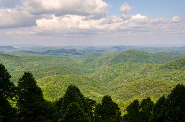 Fototapeta na wymiar Blue Ridge Parkway, Famous Road linking Shenandoah National Park to Great Smoky Mountains National Park