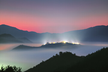 日の出前の竹田城跡